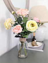 Load image into Gallery viewer, Jardin Vase of Flowers - Dolci
